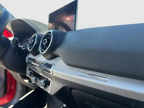 AUDI Q2 (21/24)