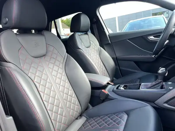 AUDI Q2 (16/21)