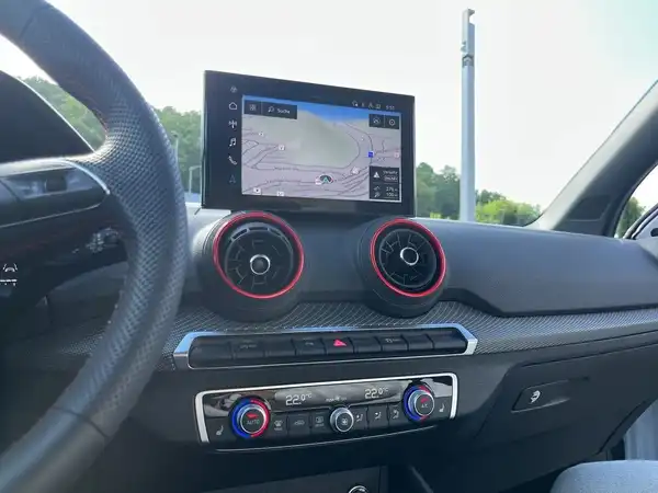 AUDI Q2 (18/21)