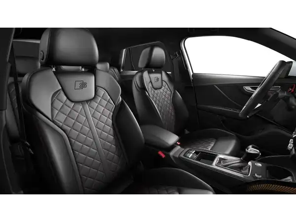 AUDI Q2 (9/12)