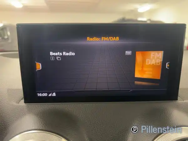 AUDI Q2 (11/17)