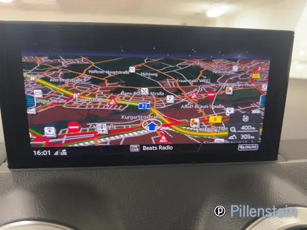 AUDI Q2 (12/17)