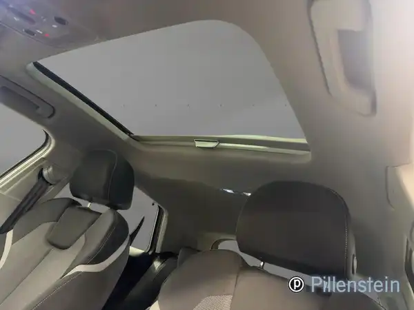AUDI Q2 (15/17)