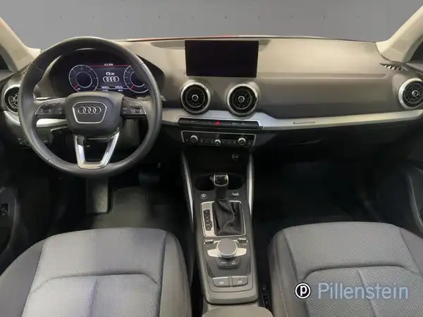 AUDI Q2 (10/17)