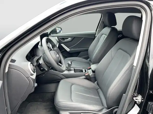 AUDI Q2 (11/22)