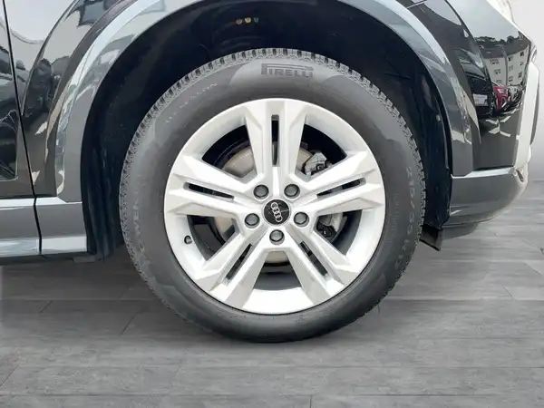 AUDI Q2 (9/22)