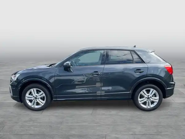 AUDI Q2 (2/22)