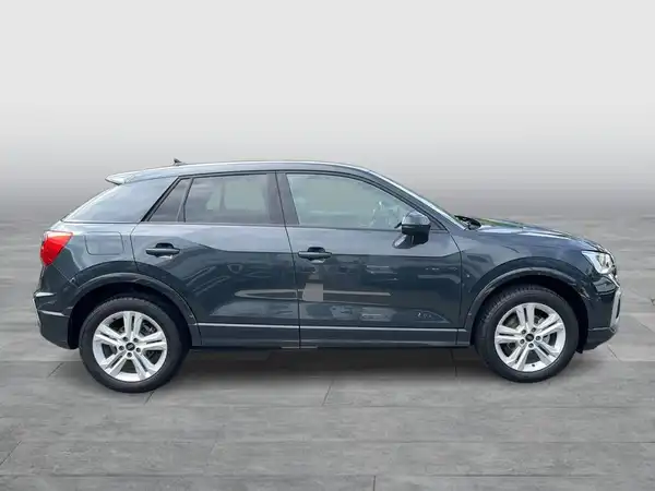 AUDI Q2 (6/22)