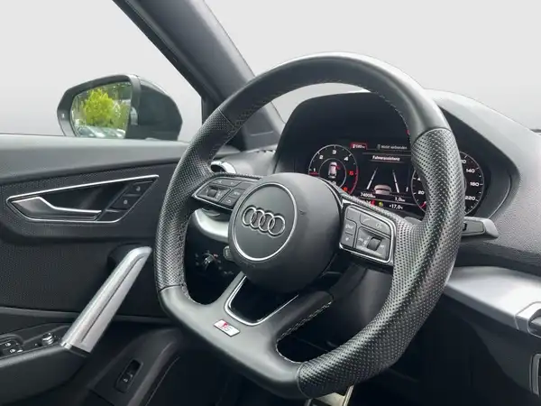 AUDI Q2 (17/21)