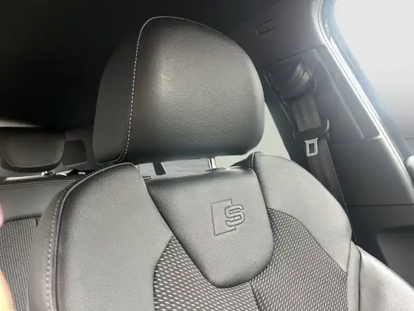 AUDI Q2 (19/21)