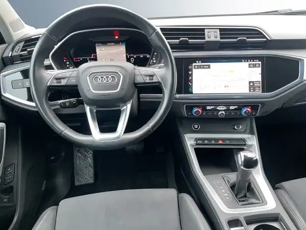 AUDI Q3 (14/19)