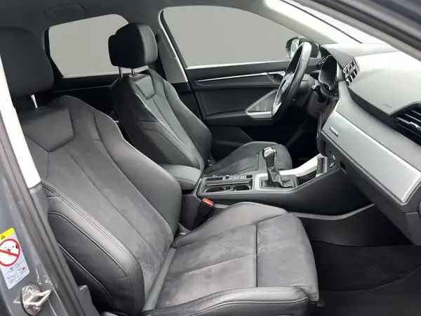 AUDI Q3 (17/19)