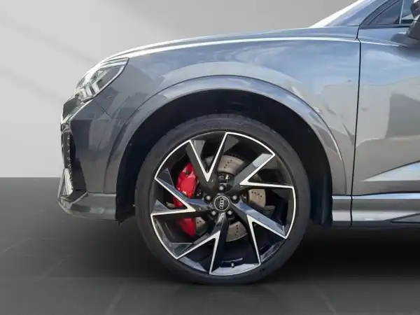 AUDI RS Q3 SPORTBACK (18/25)