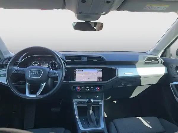 AUDI Q3 SPORTBACK (13/20)