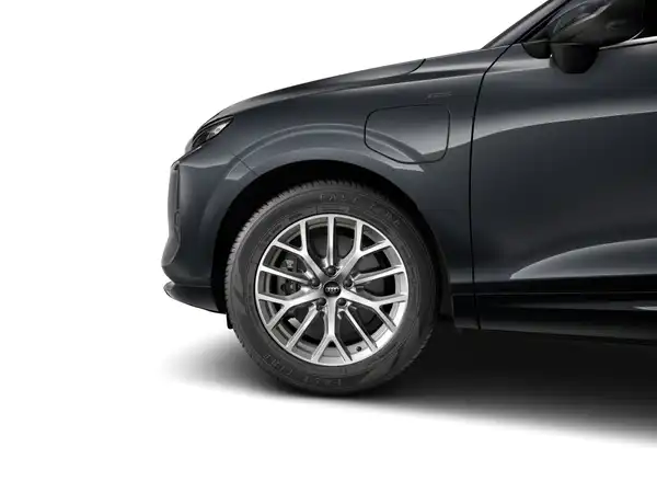 AUDI Q3 (2/11)