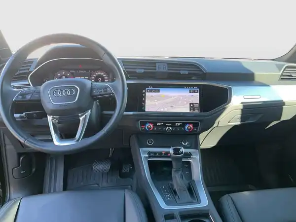 AUDI Q3 (14/24)
