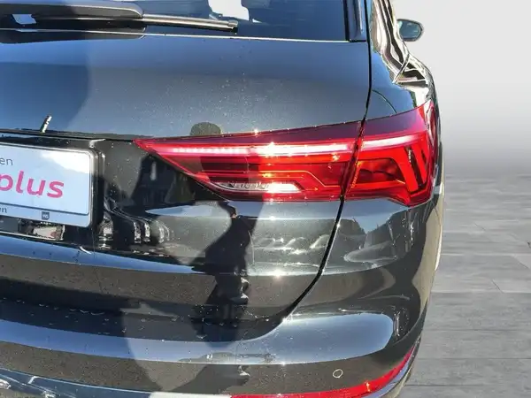AUDI Q3 (18/23)