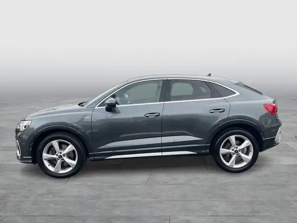 AUDI Q3 SPORTBACK (2/21)