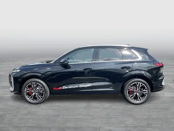 AUDI Q3 (2/19)
