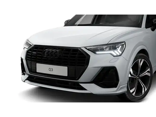 AUDI Q3 (2/12)