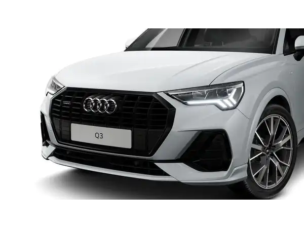 AUDI Q3 (2/12)
