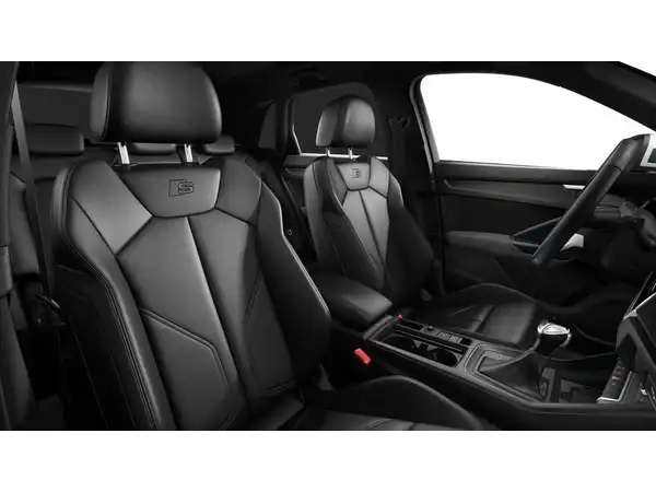 AUDI Q3 (9/12)
