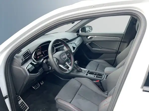 AUDI Q3 SPORTBACK (11/18)