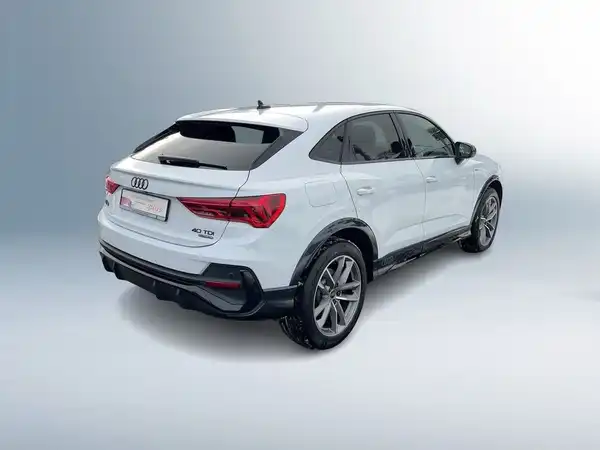 AUDI Q3 SPORTBACK (5/18)