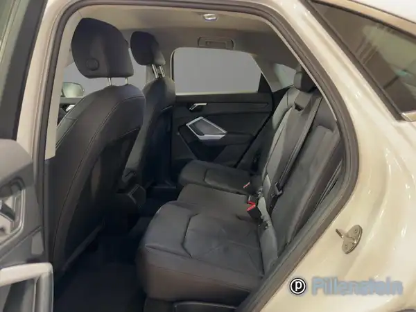AUDI Q3 SPORTBACK (10/17)