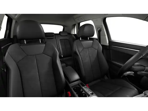 AUDI Q3 (9/11)