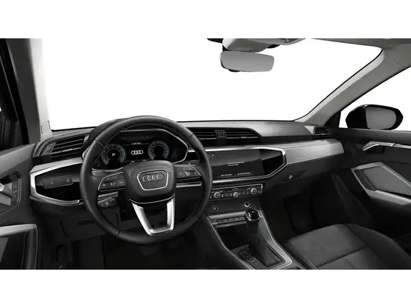AUDI Q3 (10/11)