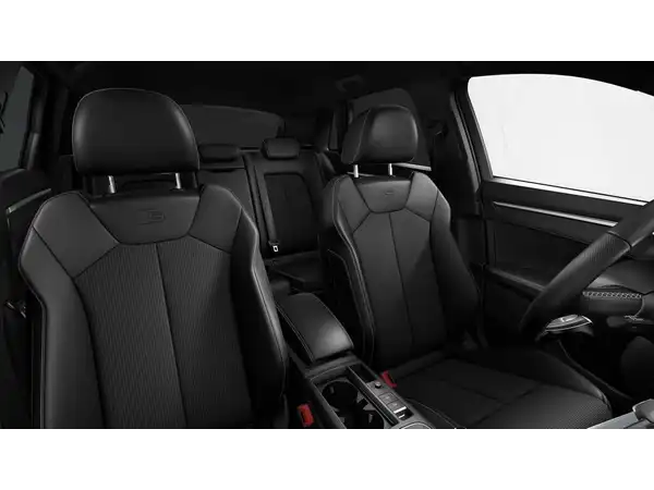 AUDI Q3 (9/11)