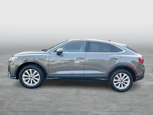 AUDI Q3 SPORTBACK (2/16)