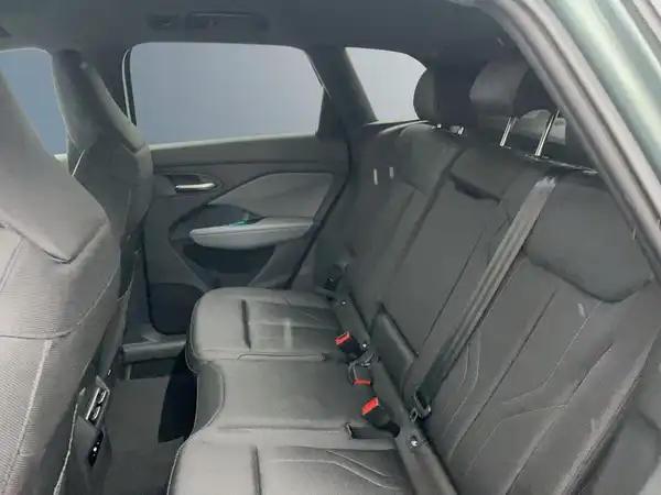 AUDI Q3 (14/18)