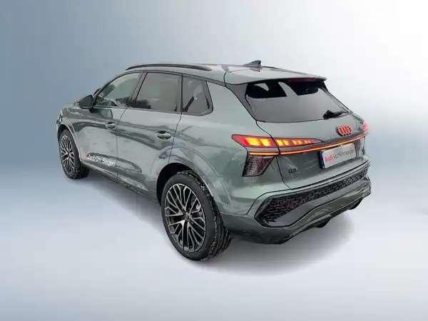 AUDI Q3 (3/18)