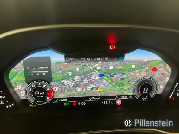 AUDI Q3 SPORTBACK (14/17)