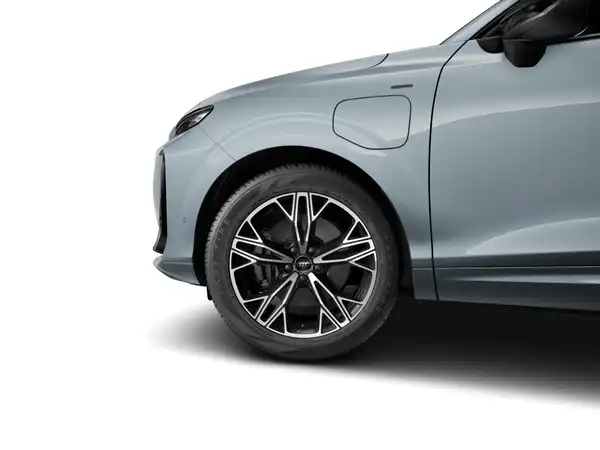 AUDI Q3 (2/10)
