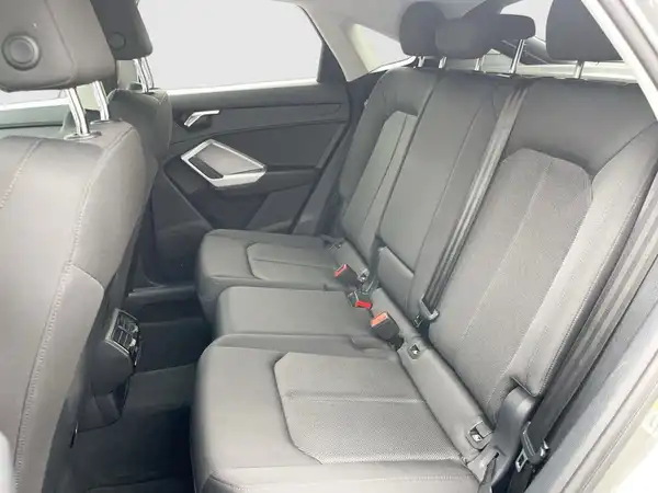 AUDI Q3 SPORTBACK (15/24)