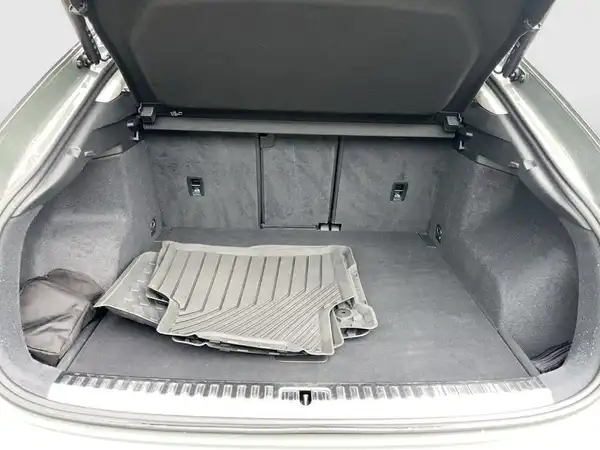 AUDI Q3 SPORTBACK (16/24)
