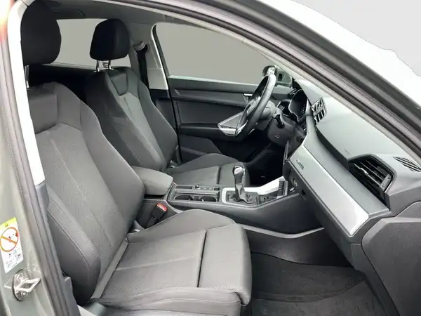 AUDI Q3 SPORTBACK (18/24)