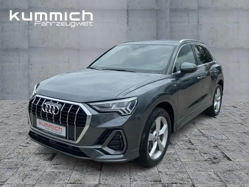 AUDI Q3 (1/16)