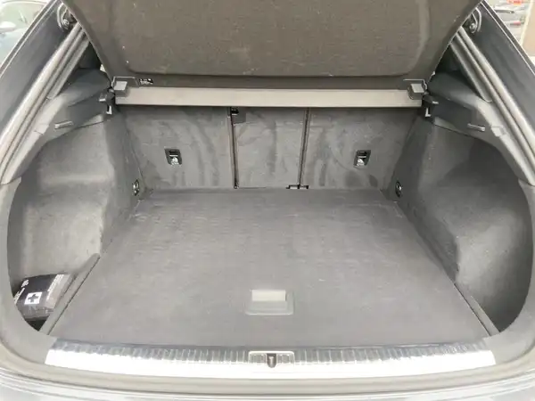 AUDI Q3 (13/15)
