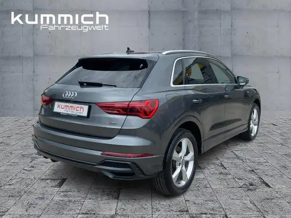 AUDI Q3 (4/15)
