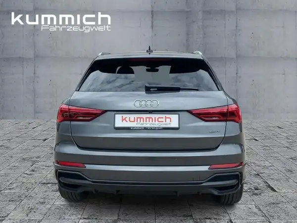 AUDI Q3 (5/15)