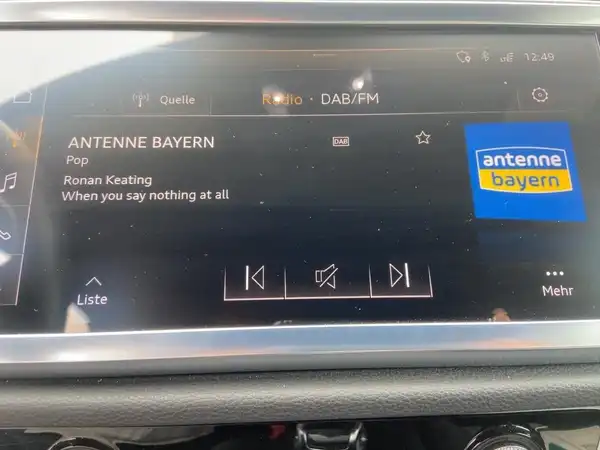 AUDI Q3 (10/15)