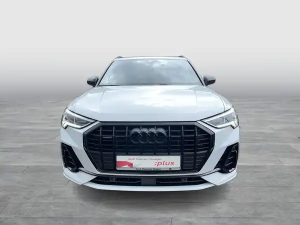 AUDI Q3 (11/24)