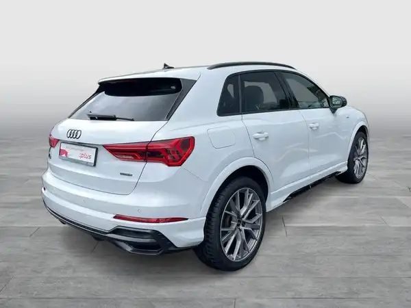 AUDI Q3 (6/24)