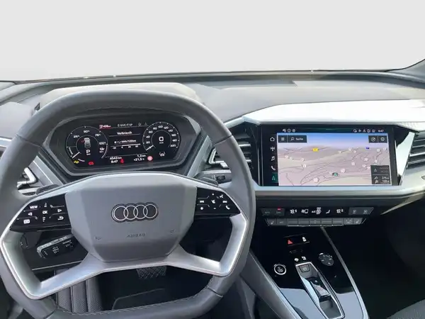 AUDI Q4 E-TRON (12/20)