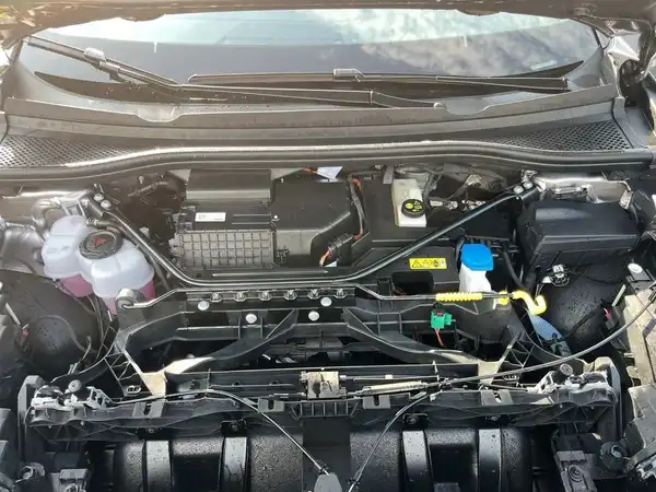AUDI Q4 E-TRON (18/20)