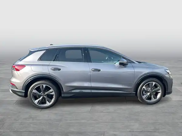 AUDI Q4 E-TRON (6/20)